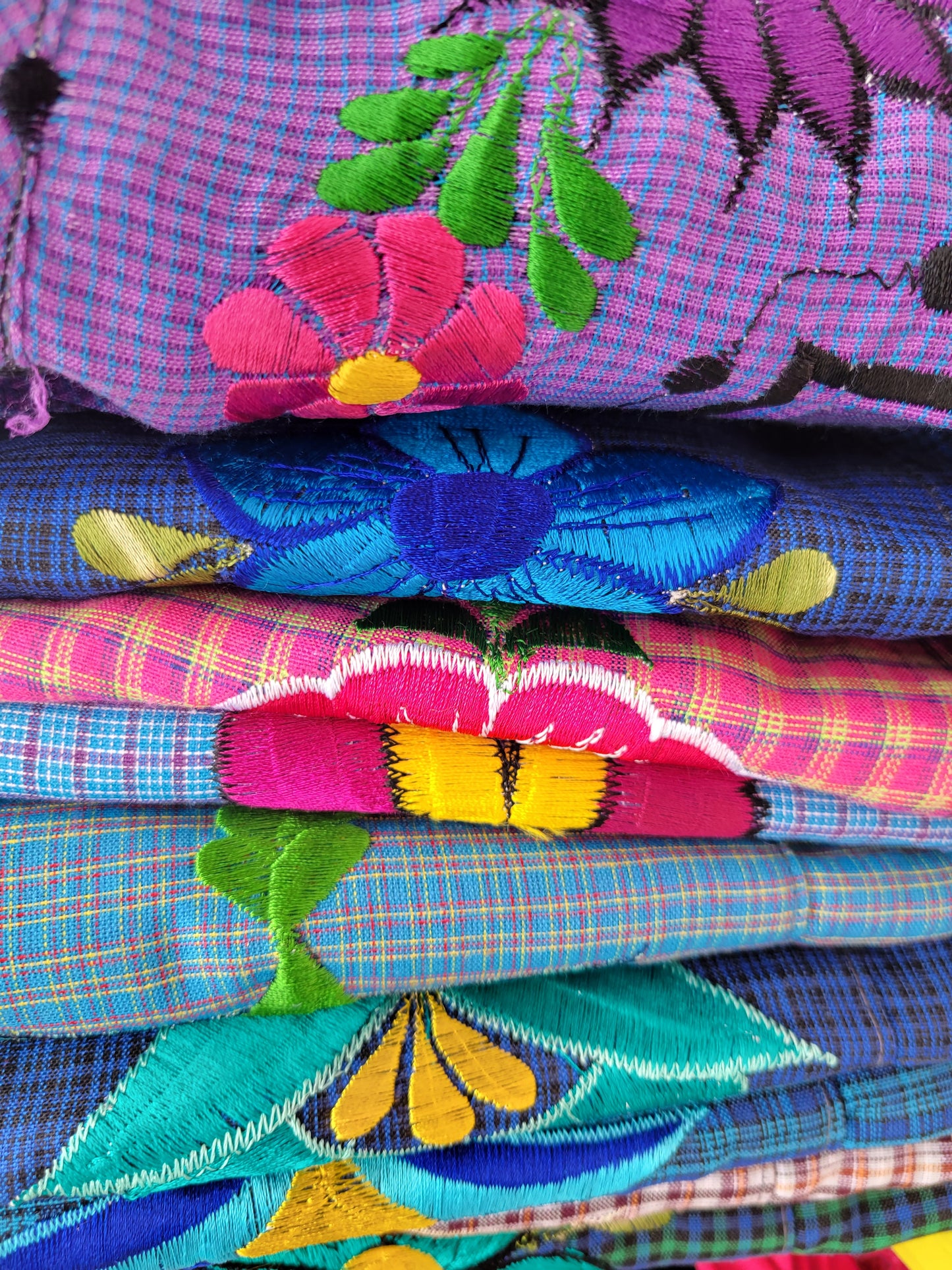 Traditional Mexican Apron for Women with Pockets and Beautiful Flower Embroidery - Mandiles para Mujer Mexicanos Mandil escapulario mandil Artesanal cobbler apron smocks - 10 Mixed